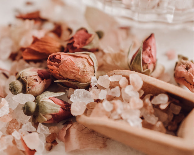 aromatherapy rose oil with salt chuncks