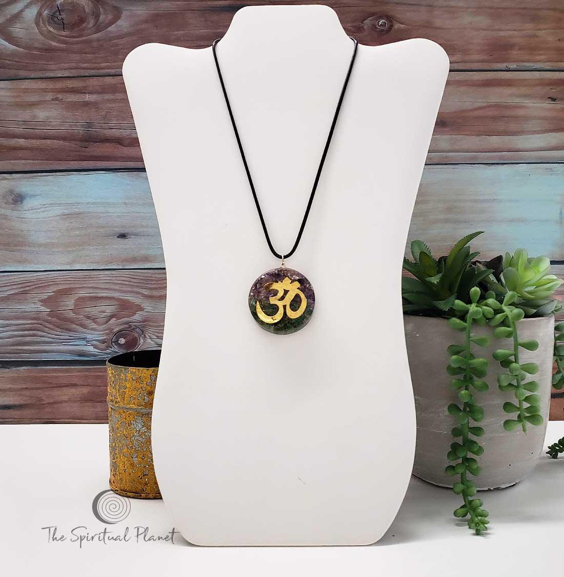 Orgonite Om Necklace Amethyst & Green Aventurine cystal orgone enrgy orgonite pendant orgonite pyramide orgonite shungite orgonite crystal 